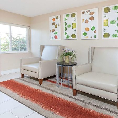 Mainstay Suites Detroit أوبورن هيلز المظهر الخارجي الصورة