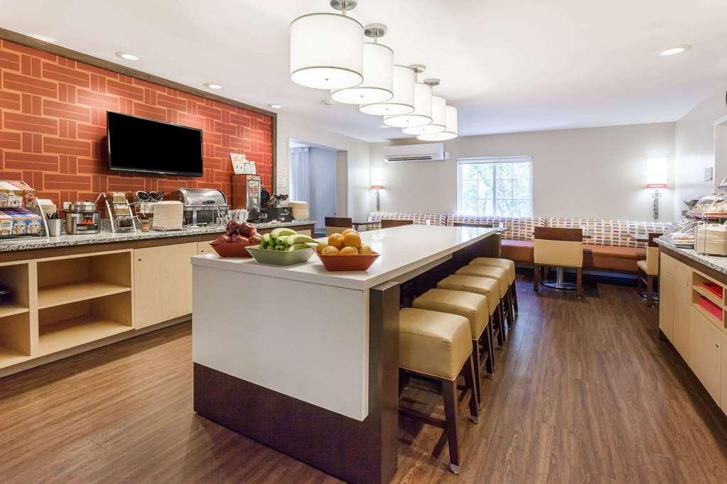 Mainstay Suites Detroit أوبورن هيلز المرافق الصورة