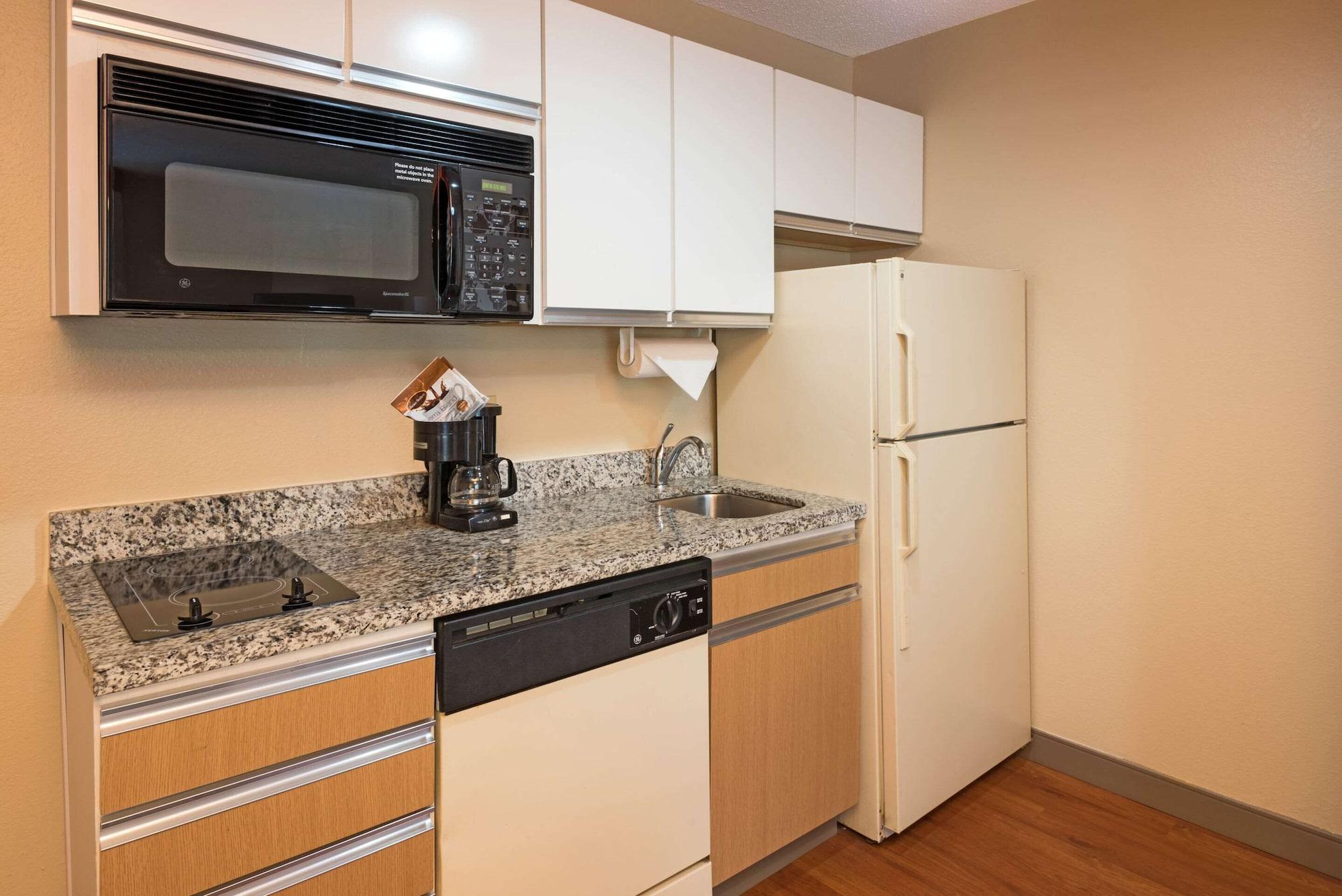 Mainstay Suites Detroit أوبورن هيلز المظهر الخارجي الصورة