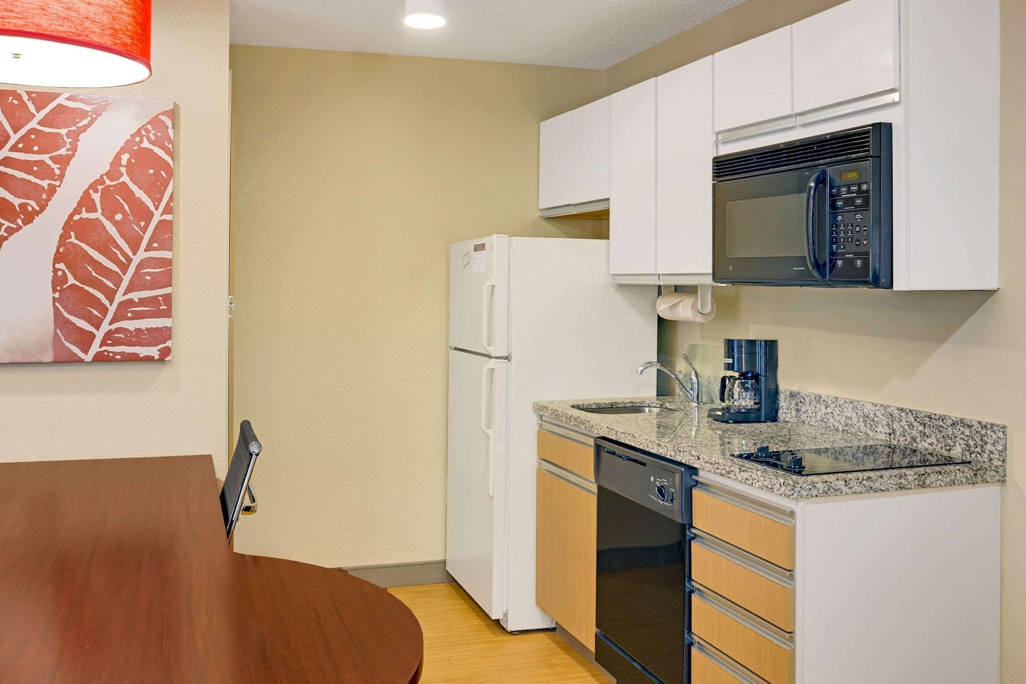 Mainstay Suites Detroit أوبورن هيلز المظهر الخارجي الصورة