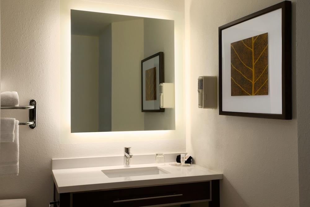 Mainstay Suites Detroit أوبورن هيلز المظهر الخارجي الصورة