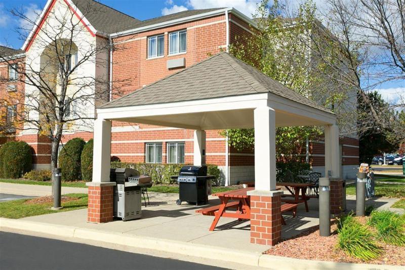 Mainstay Suites Detroit أوبورن هيلز المظهر الخارجي الصورة